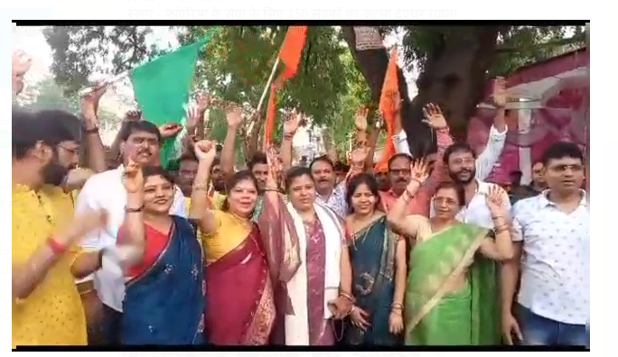 palamu se 150 sevkon ka jatha deoghar ravana 