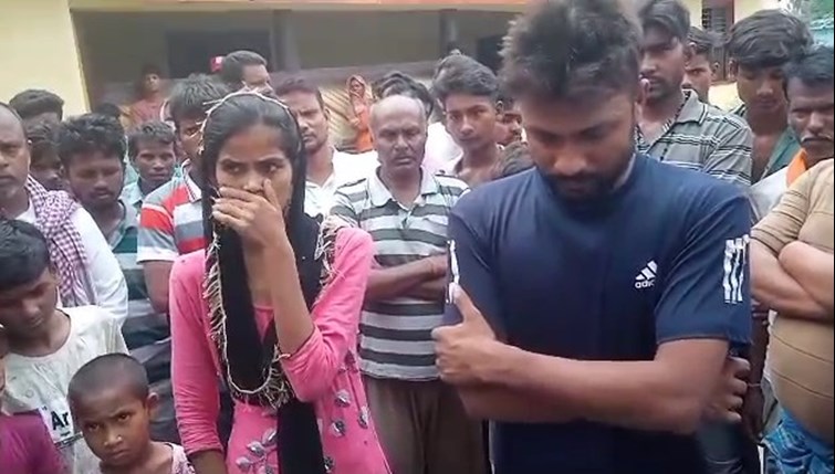 mahapanchayat ka anokha faisla pahle karai premi jode ki shadi fir nikaal kiya bahar 