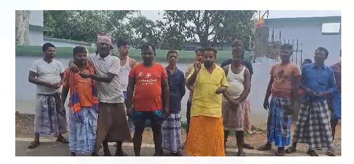 school ke headmaster per rashi wasuli ka aarop 