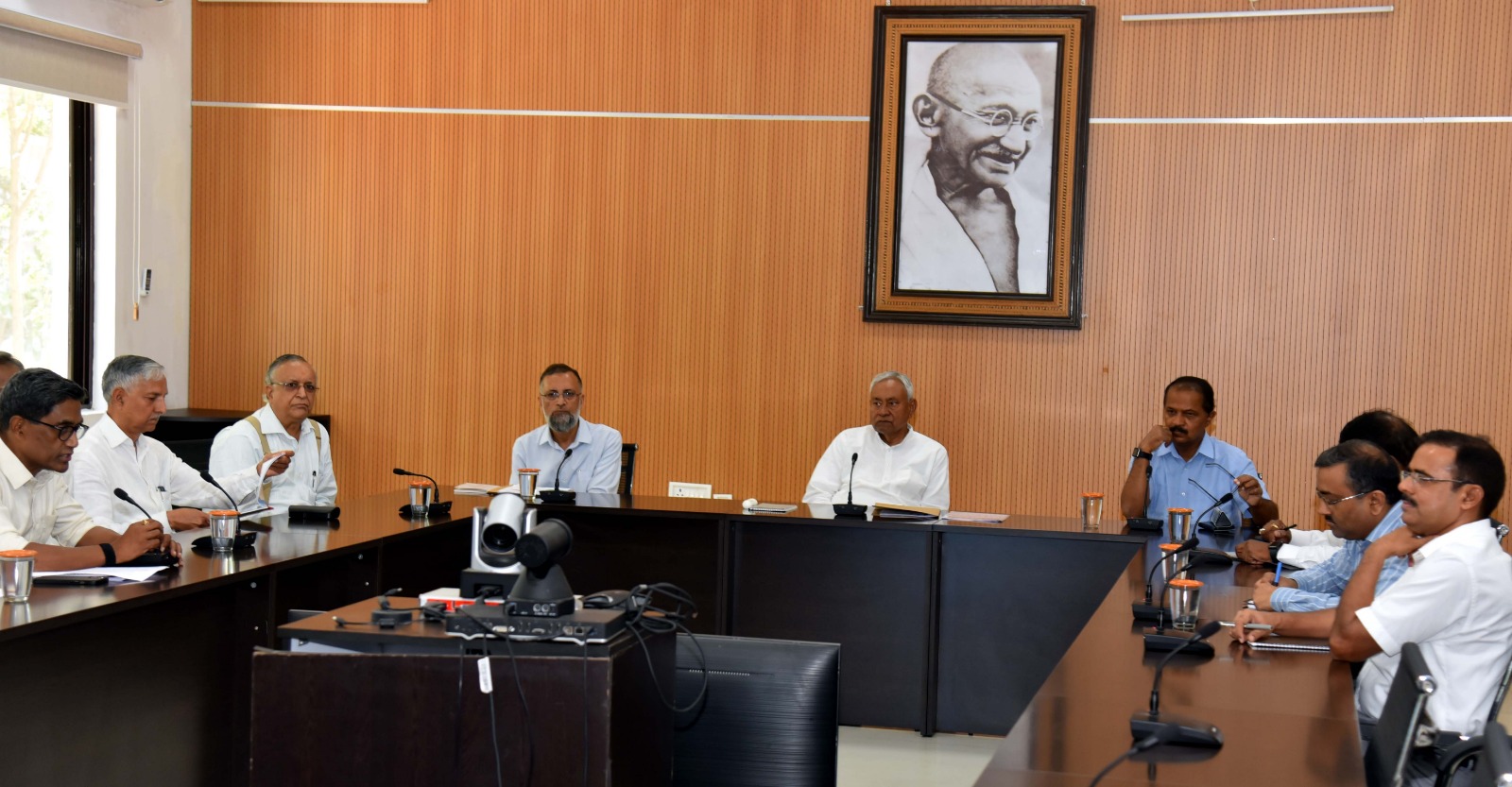 BIHAR PAR MANDRAYA SOOKHE KA KHATRA