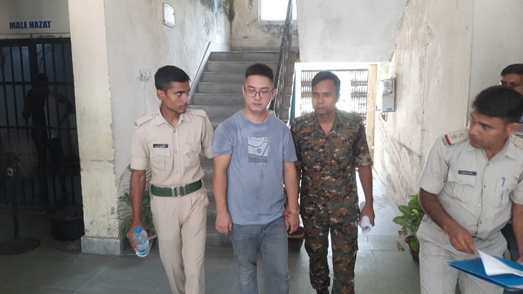breaking ssb ne Chinese citizen ko nepali border se kiaya arrest