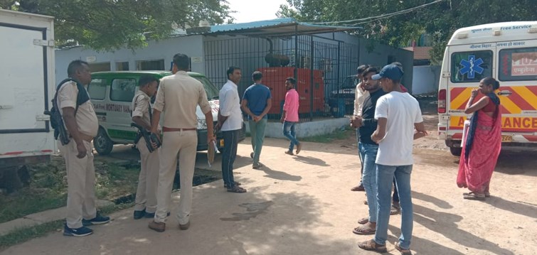 nawada ki sadak par nachi maut, stuntbaji me yuwak ki gyi  jan 