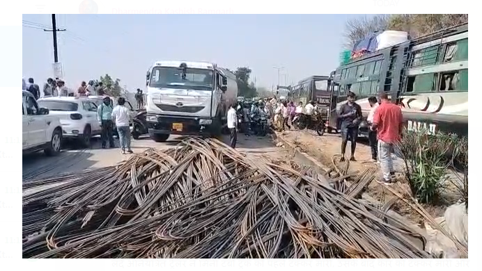 ramgarh mai fir bhishan sadak hadsa 