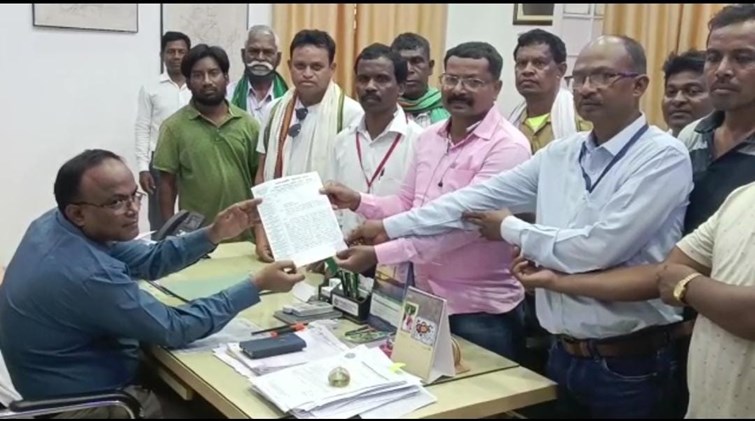 Speaker demanded legal action against Salkhan Murmu
