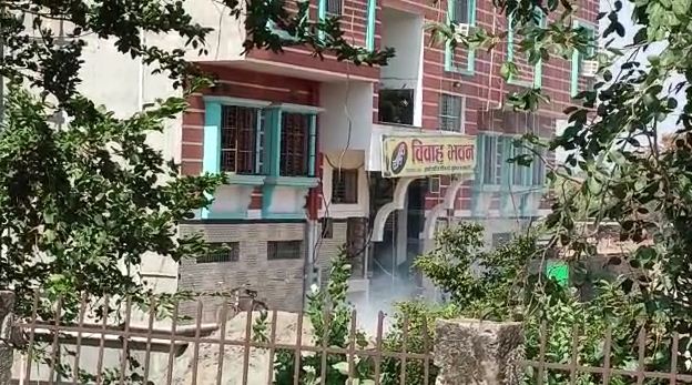 Fire broke out in private Dharamshala of Basukinath