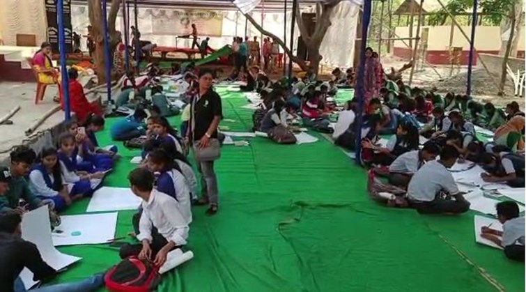 World Environment Day celebrated in Koderma, school children made pictures on environment
