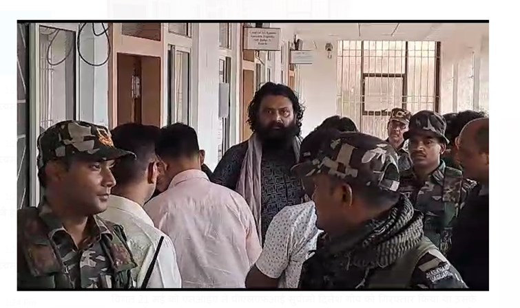 dinesh gope ki rimand awadhi 1 din aur barha