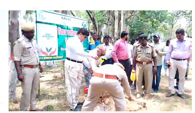 vishwa paryavaran diwas per kiya gaya podhropan 