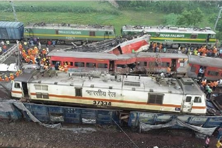 ODISHA HADSE ME BIHAR KE 39 KI GAYI JAAN