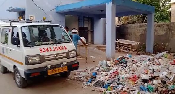 hajipur sadar ne parijnonko saup diya virgin dead body 