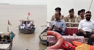 For the first time after independence, DM reached Gobrahi Diyara by crossing the Ganges.
