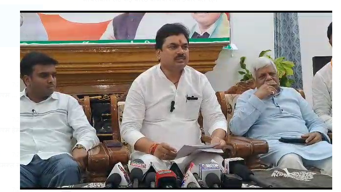 maharashtra ke purva grihmantri ne kaha 