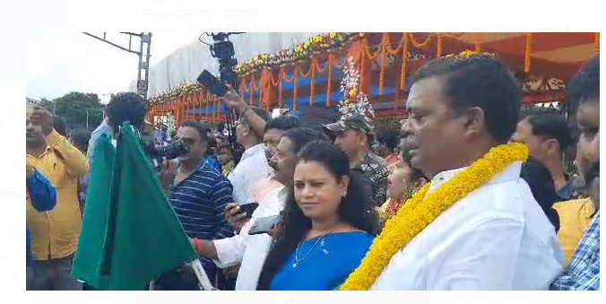 vande bharat express train chalne se logon mai khushi  