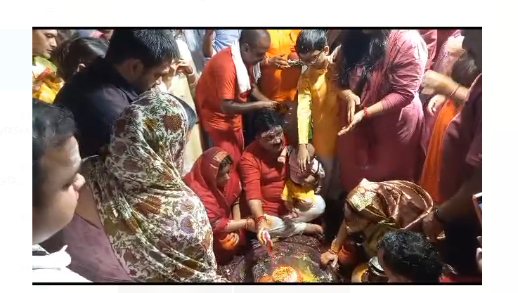 mantri mithilesh thakur ne ki basukinathdham mai puja 