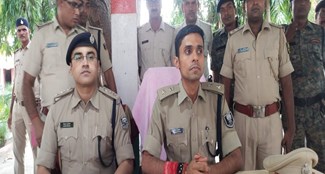 Samastipur police recovered huge quantity of weapons from three criminals