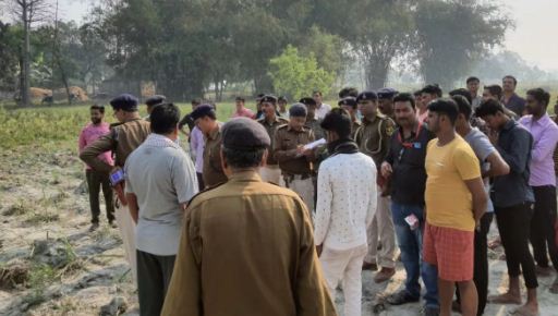 bjp neta ka shav ganne ke khet me mila 