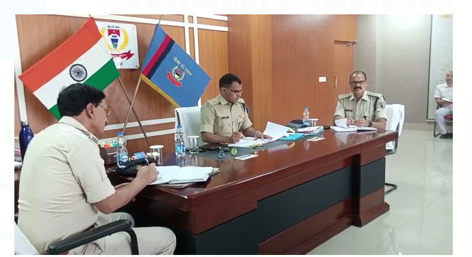 lambit kandon ka shighra nishpadan karne ka nirdesh