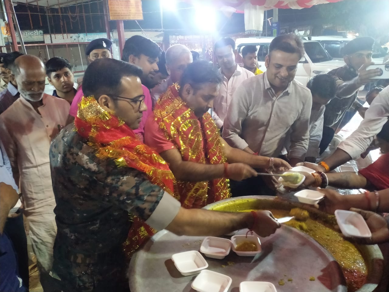siddhapith thawe durga mandir me umadi bheed