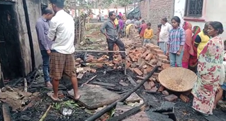 breaking Tragic death of four children in Muzaffarpur house fire