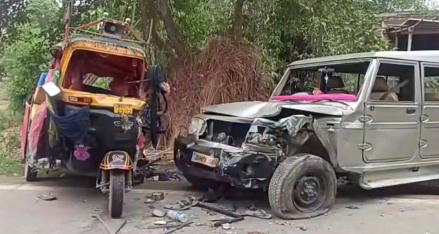 darbhanga me bolero ne auto ko mari jordar takkar 3 ki maut 