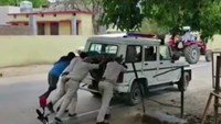 khatara police gipsy ko dhakka maar kar behai hui bihar police 