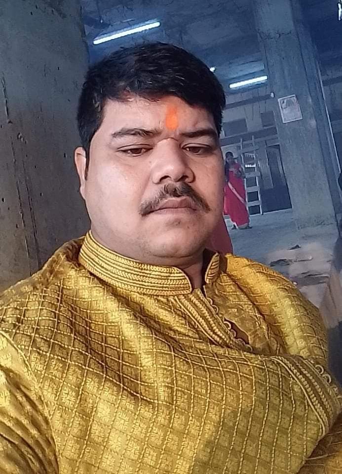 Scooty rider Kirana Dunkadar crushed by truck in Nawada