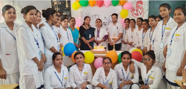 MUNGER me international nurse day ki dhoom 