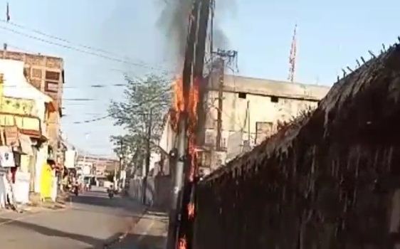 Many houses lost power