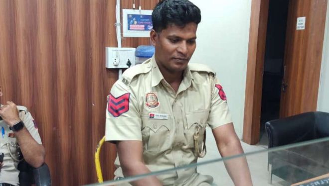 constable ne upsc me maari baaji, adhikari rah gye hairaan  