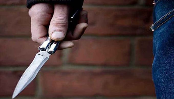 sitamadhi me premi ne premika par chaku se kiya kai war 