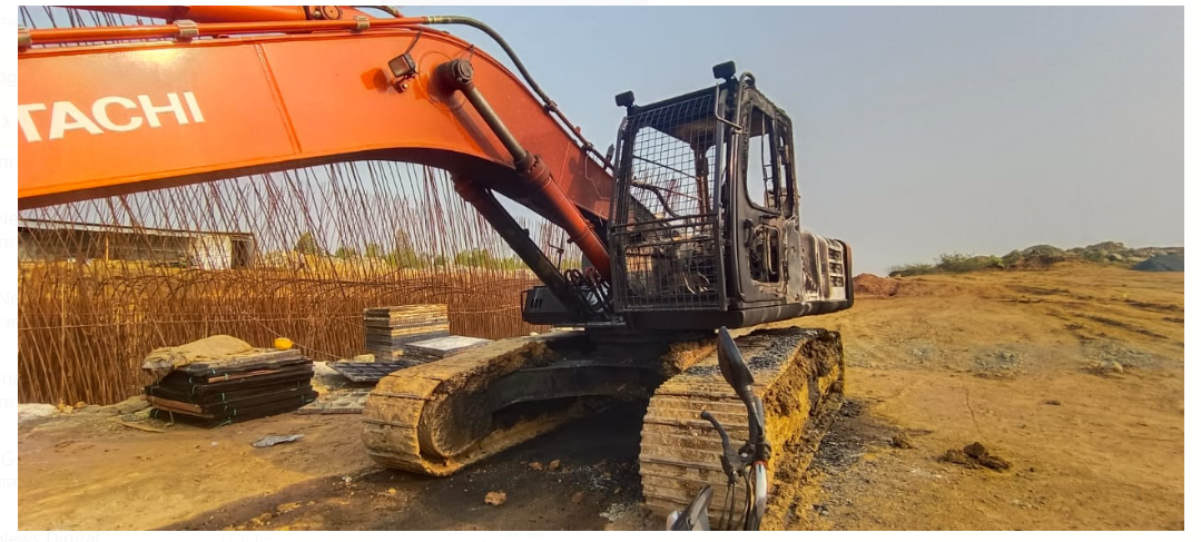 naxaliyon ne poklen mashin ko phunka 