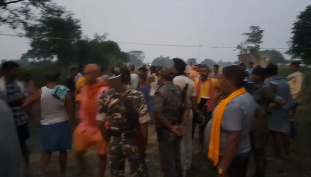 goliyon ki tadtadahat se fir dahla begusarai , apradhiyon ne li kukhyat kaari singh ki jan 