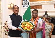  Raghuvar Das reached Delhi for the first time after becoming Governor, met the President, Prime Minister and Home Minister.