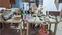 Nawada police reached on information of liquor and found mini gun factory