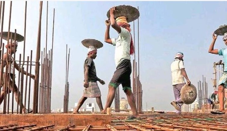 BIHAR ME bihar me hai sabse jyada mishtri majdur , aakdon ne sabko chaunkaya 