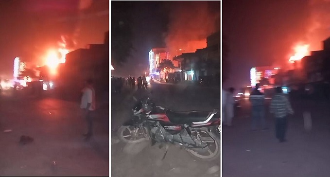  Massive fire in Siwan