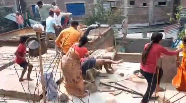 begusarai me jameen vivad me mahabharat, do pakshon me jmkar marpeet, video viral 