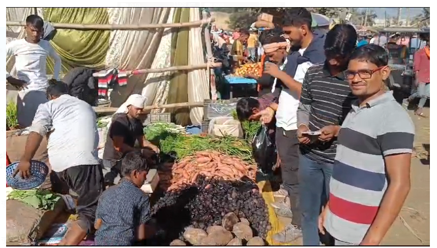 chhath ko lekar koderma mai fal mandi sajkar taiyaar 