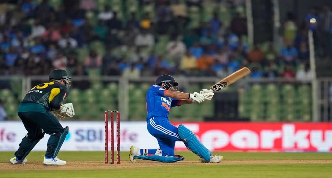  Team India fiercely attacked the Kangaroo bowlers.