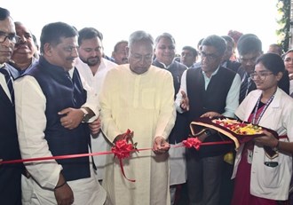  CM Nitish laid the foundation stone of 2100 bed hospital building in DMCH