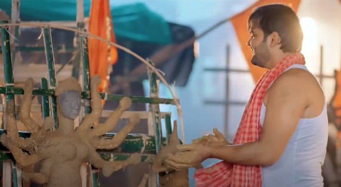 bhojpuri singer arvind akela kallu ne kiya kamal, navratra par banaya ma durga ki khubsurat pratima