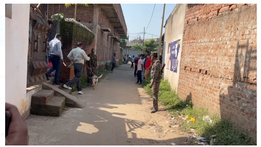 latehar mai 8wi ki chhatra ka apaharan  maamla