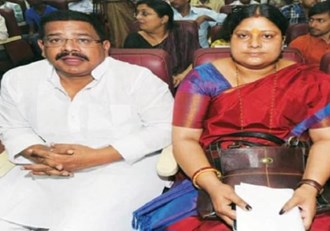 Former Bahubali MLA Ranveer Yadav and his wife Zip Chairman were sentenced by the court.