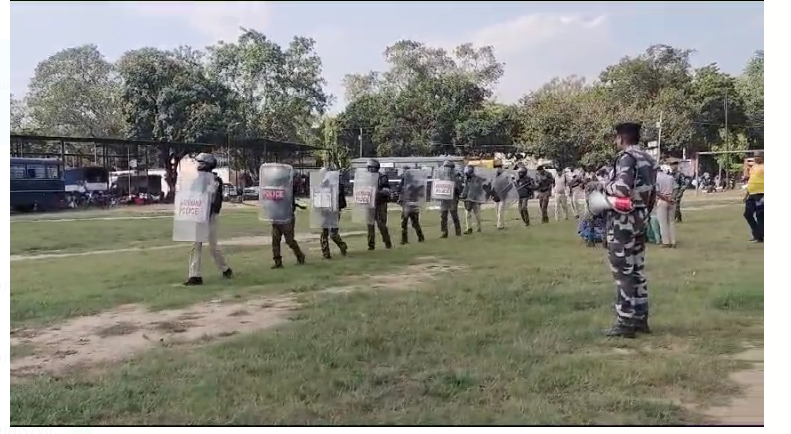 durga puja ko lekar police ne kiya mauk dril 