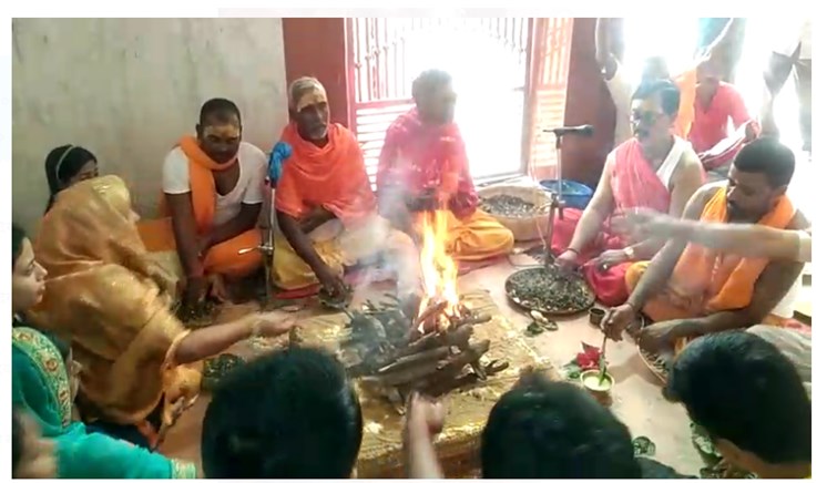 deoghar mai hawan ke saath navratra samapta 