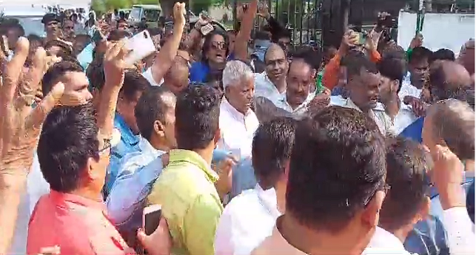  Lalu Prasad reached Chhapra after 6 years
