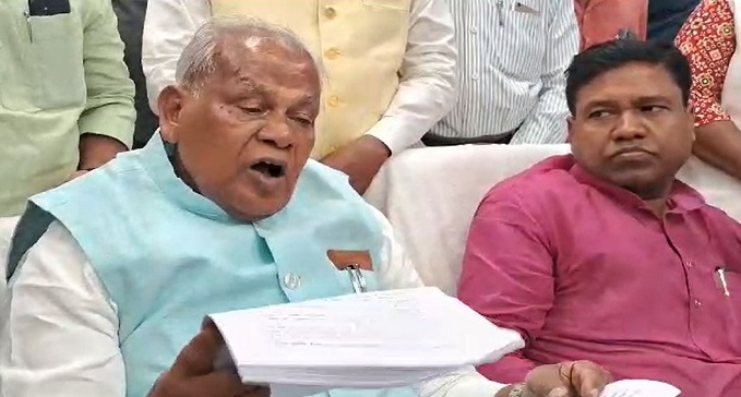  Manjhi will give proof of rigging in teacher reinstatement.