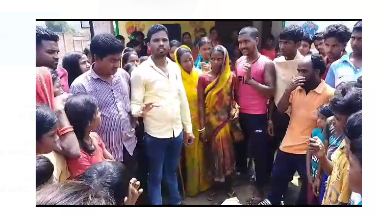 giridih mai khet mai mila ajgar sanp 