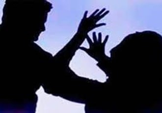 In Kishanganj, youth from the same village gang-raped a minor.