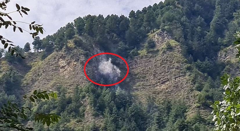 anantnag me sena ne tej kiya opration, dron se kar rhe bamo ki warsha